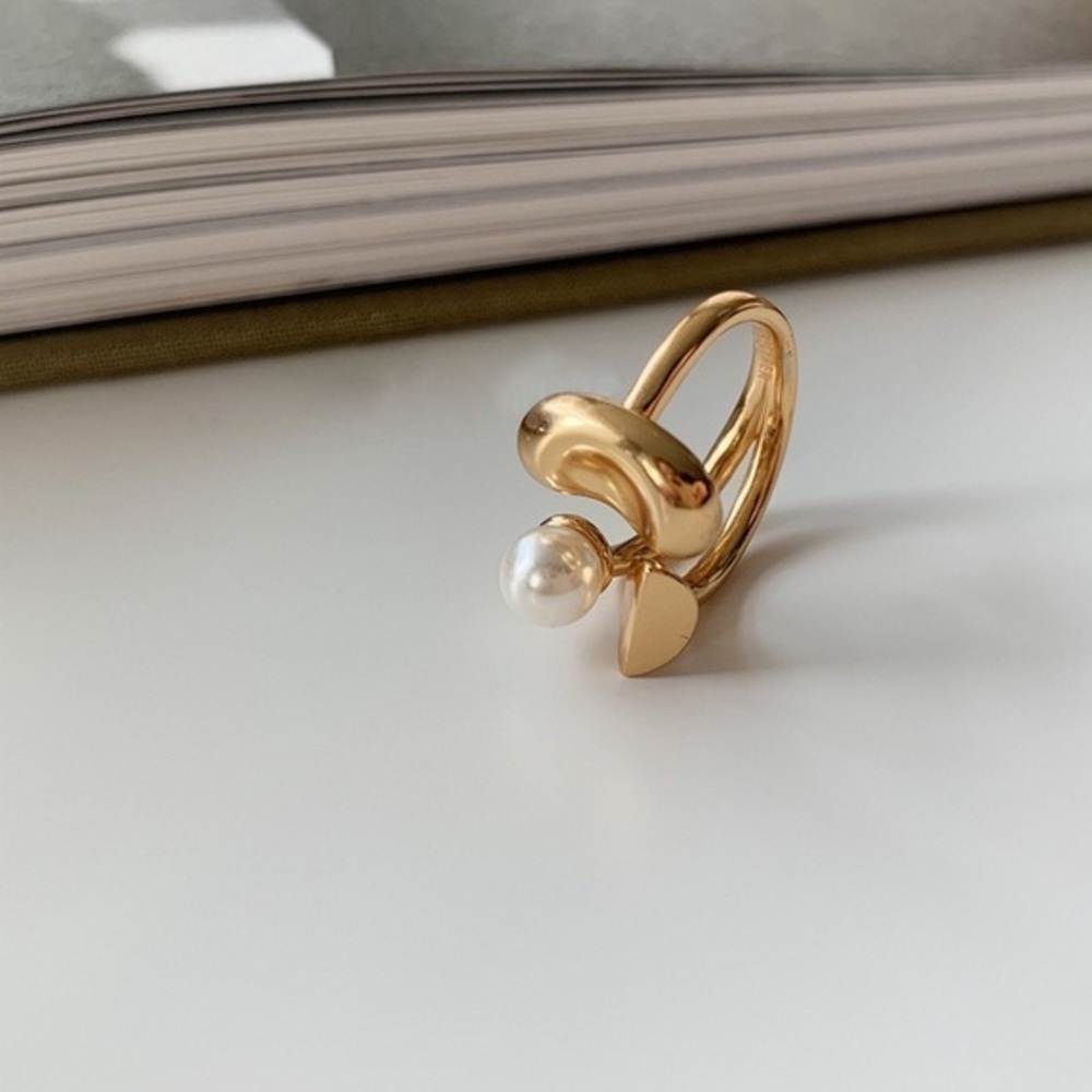 NEW Gold & Pearl Adjustable Statement Ring - Picture 6 of 8
